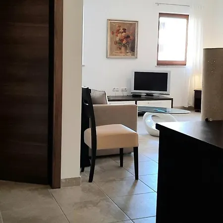 Traumferienwohnung Mit Privatem Pool & Gemuetlicher Grillecke Am Meer, Kroatien, Istrien, Bei Medulin - Fuer Paare *